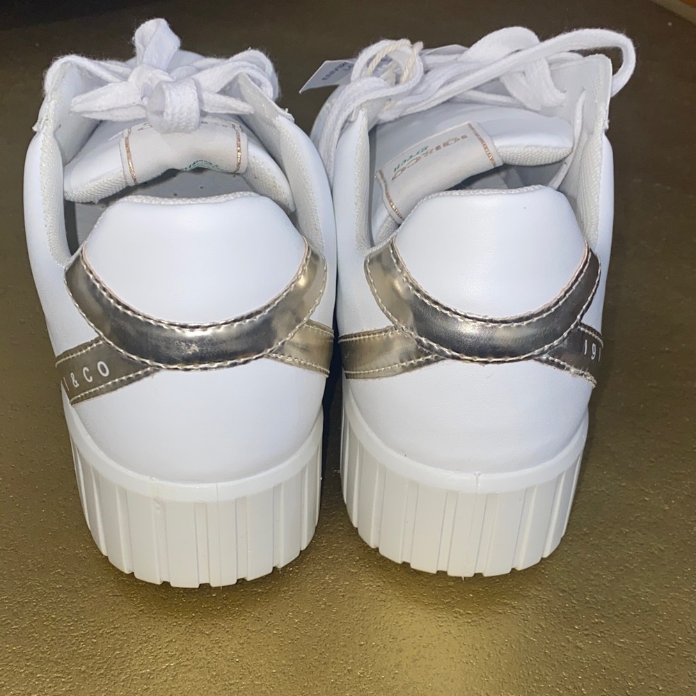 New! IGI & Co. - Italian White and Gold‎ Women's Sneakers Size 39 - Picture 3 of 5